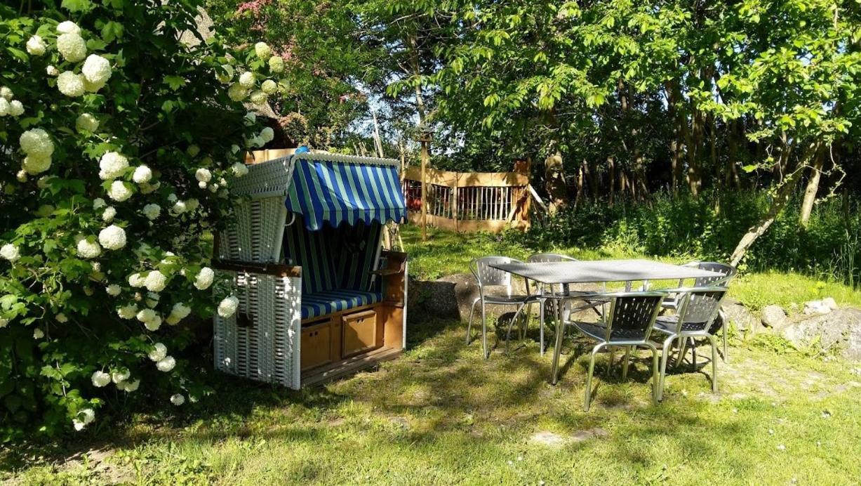 Altes Waschhaus Krakvitz Apartment พุทบัส ภายนอก รูปภาพ