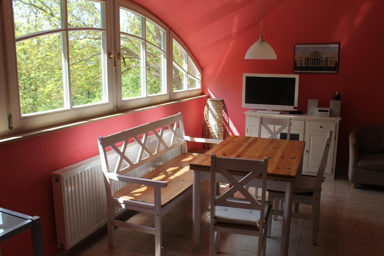 Altes Waschhaus Krakvitz Apartment พุทบัส ภายนอก รูปภาพ